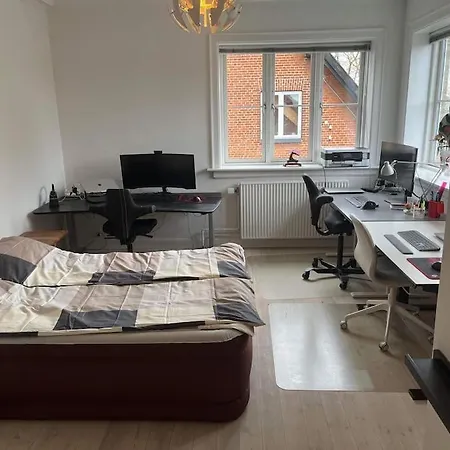 Familievenlig Taet Pa Amager * Kopenhaga